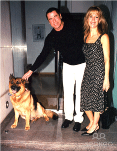 John Travolta Gil mit Oscar Schindler Gill.